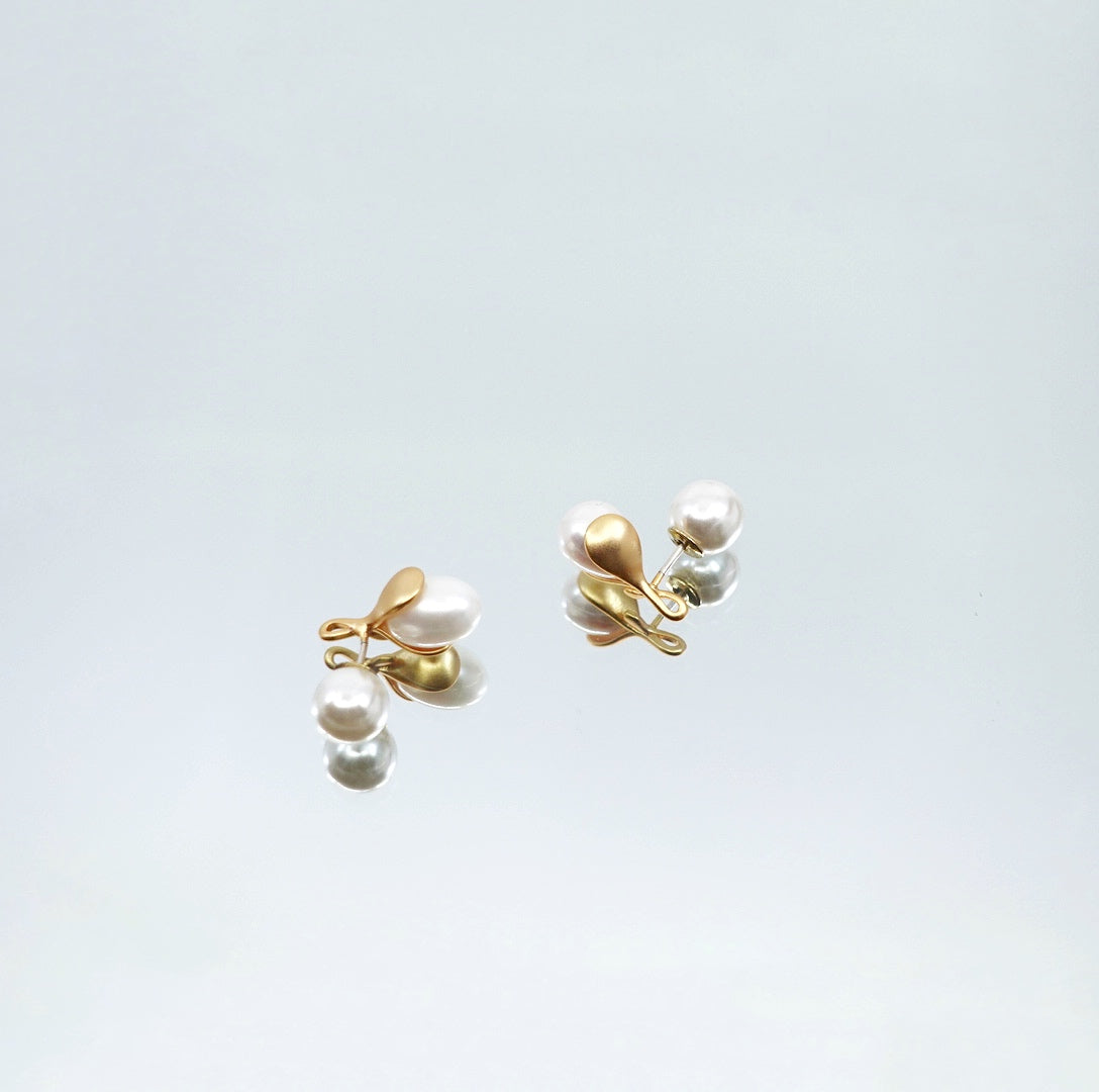 Gold Flower Petal Stud Earrings with Pearl Ear Nut