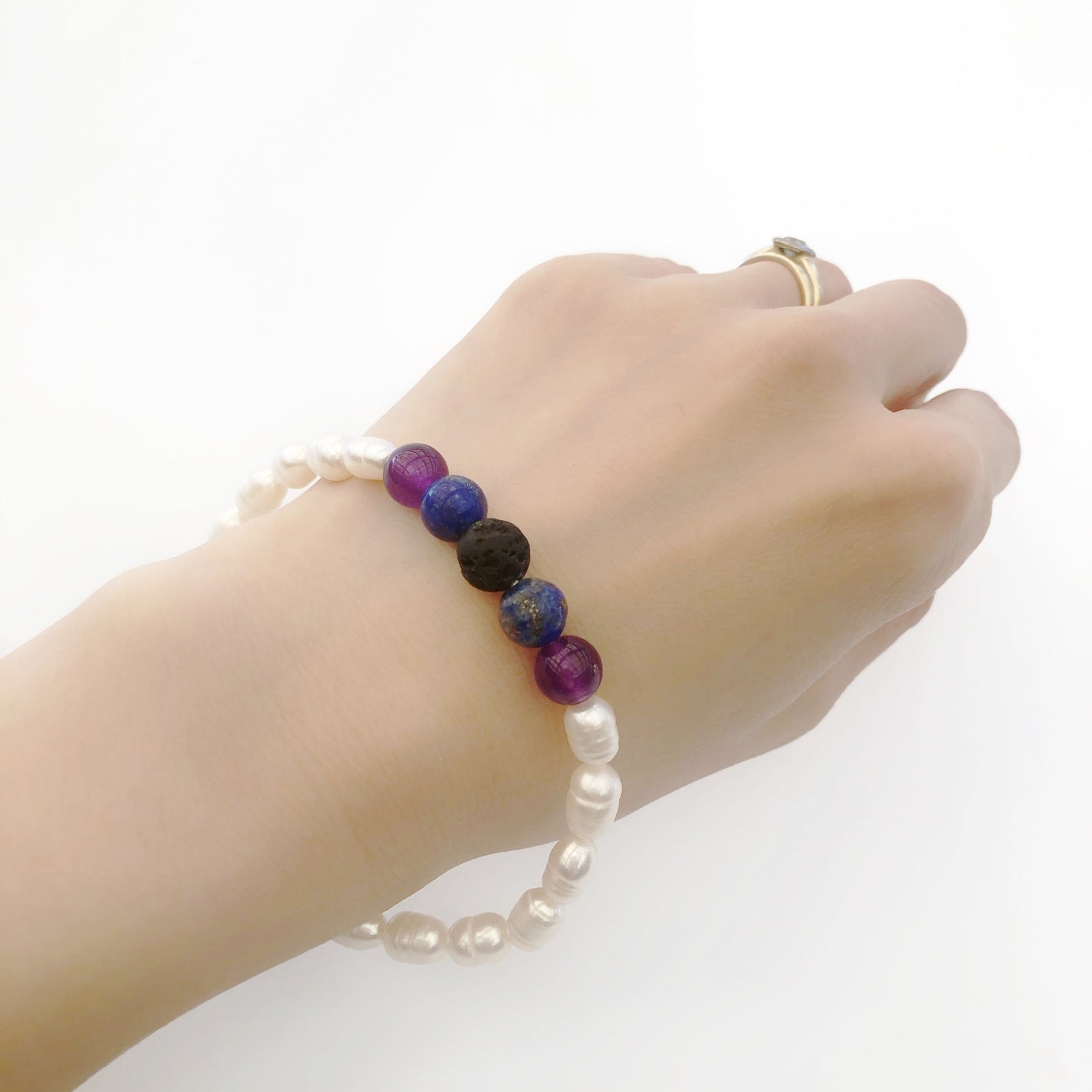 Reborn Beaded Pearl Bracelet - Yun Boutique