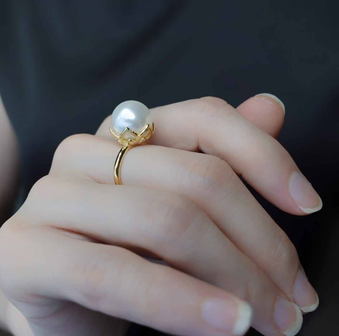 Gold Lotus Pearl Ring - Yun Boutique