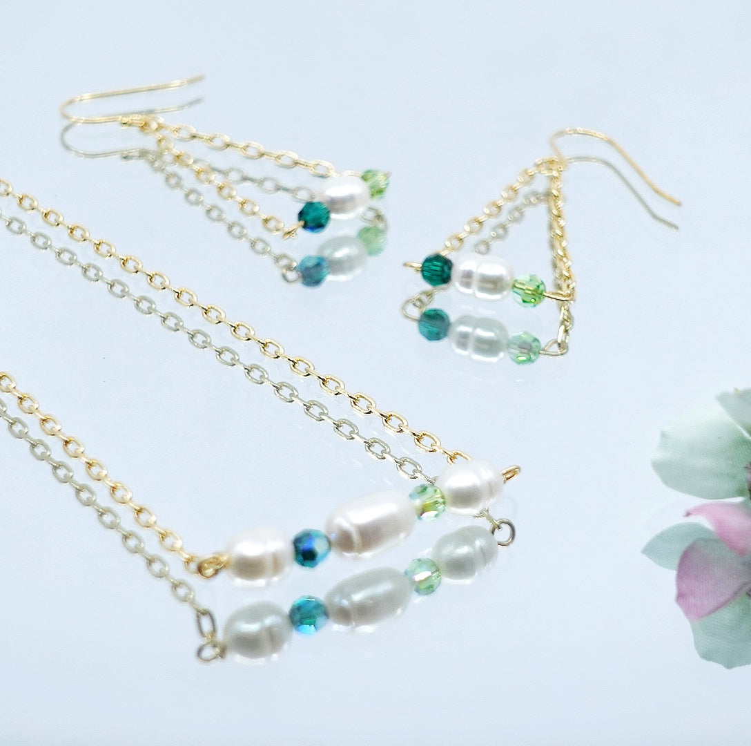 Pearl Cluster Necklace and Earrings Set (Green) - Yun Boutique