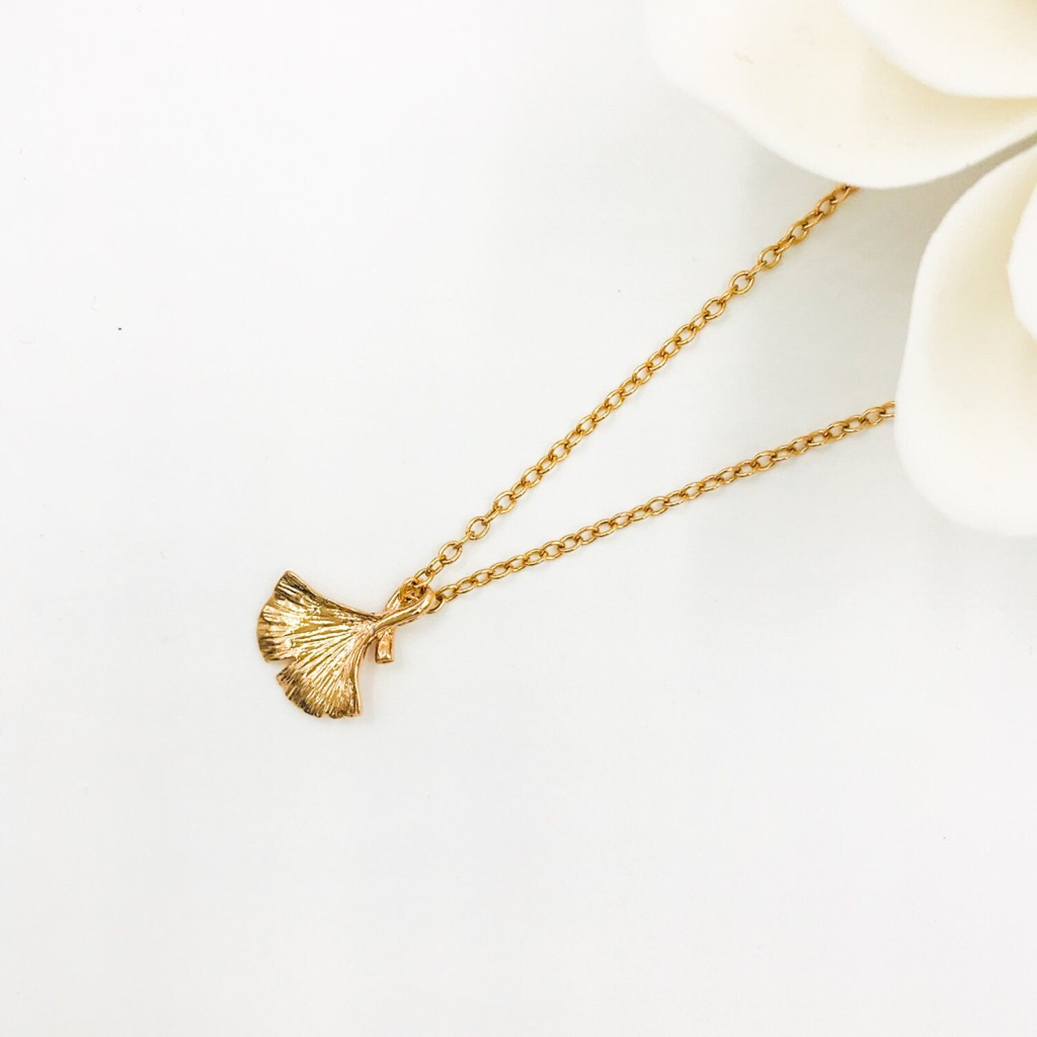 Gold Filled Ginkgo Leaf Necklace - Yun Boutique
