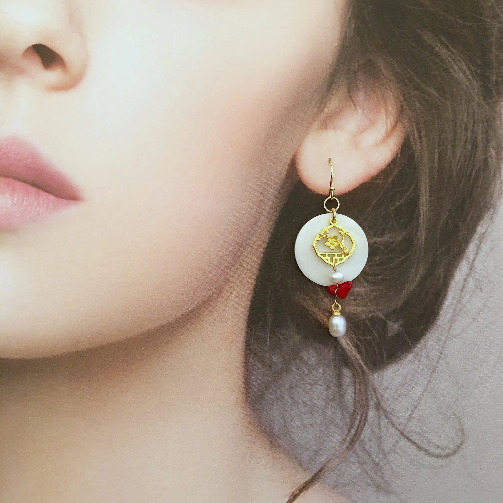 Plum Blossom Mother of Pearl Earrings - Yun Boutique