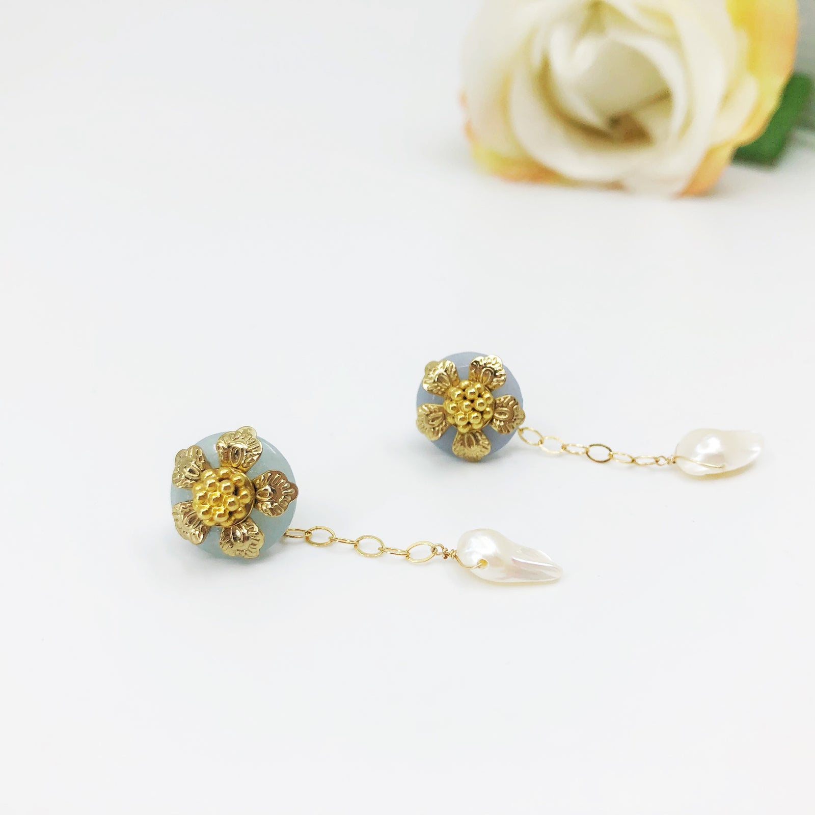 Chinese Vintage Style Mint Jade Studs