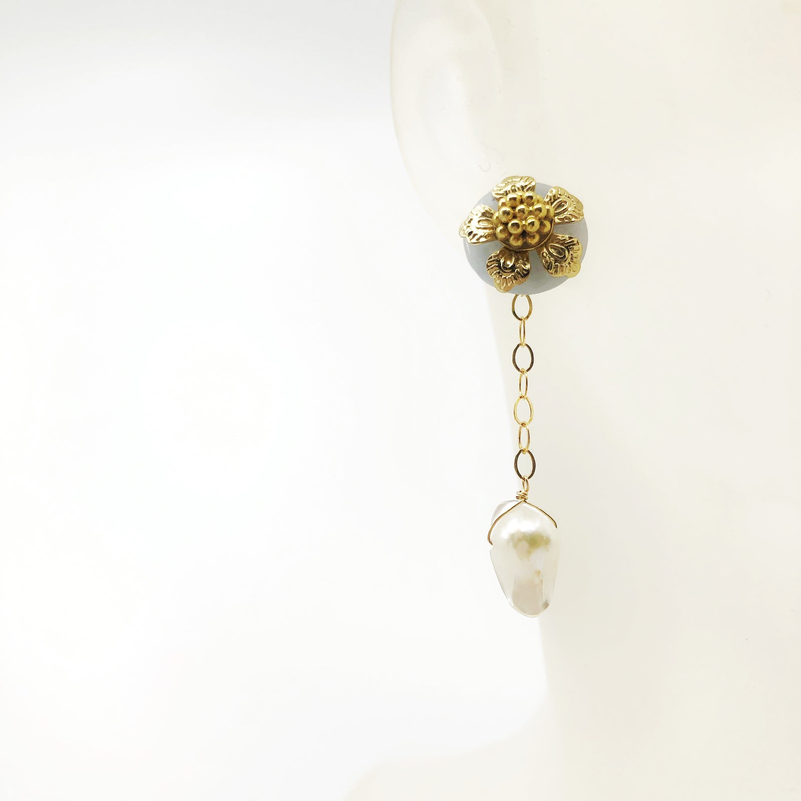 Chinese Vintage Style Mint Jade Studs