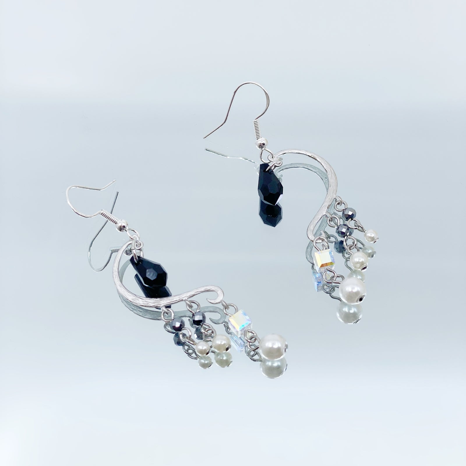 Heavenly Elegance Silver Black Earrings - Yun Boutique