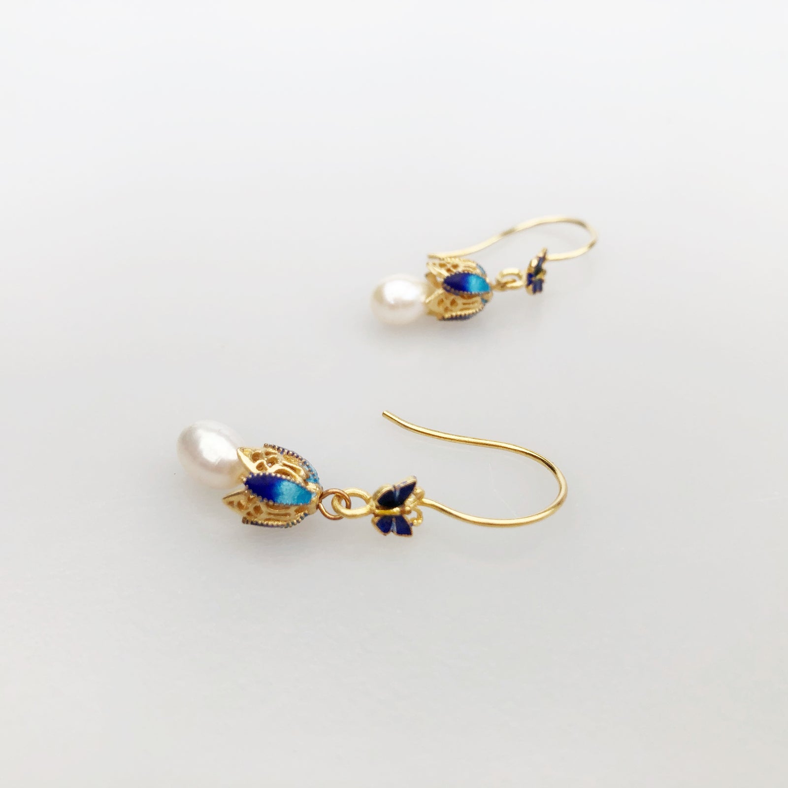 Butterfly and Flower Enamel Pearl Earrings - Yun Boutique