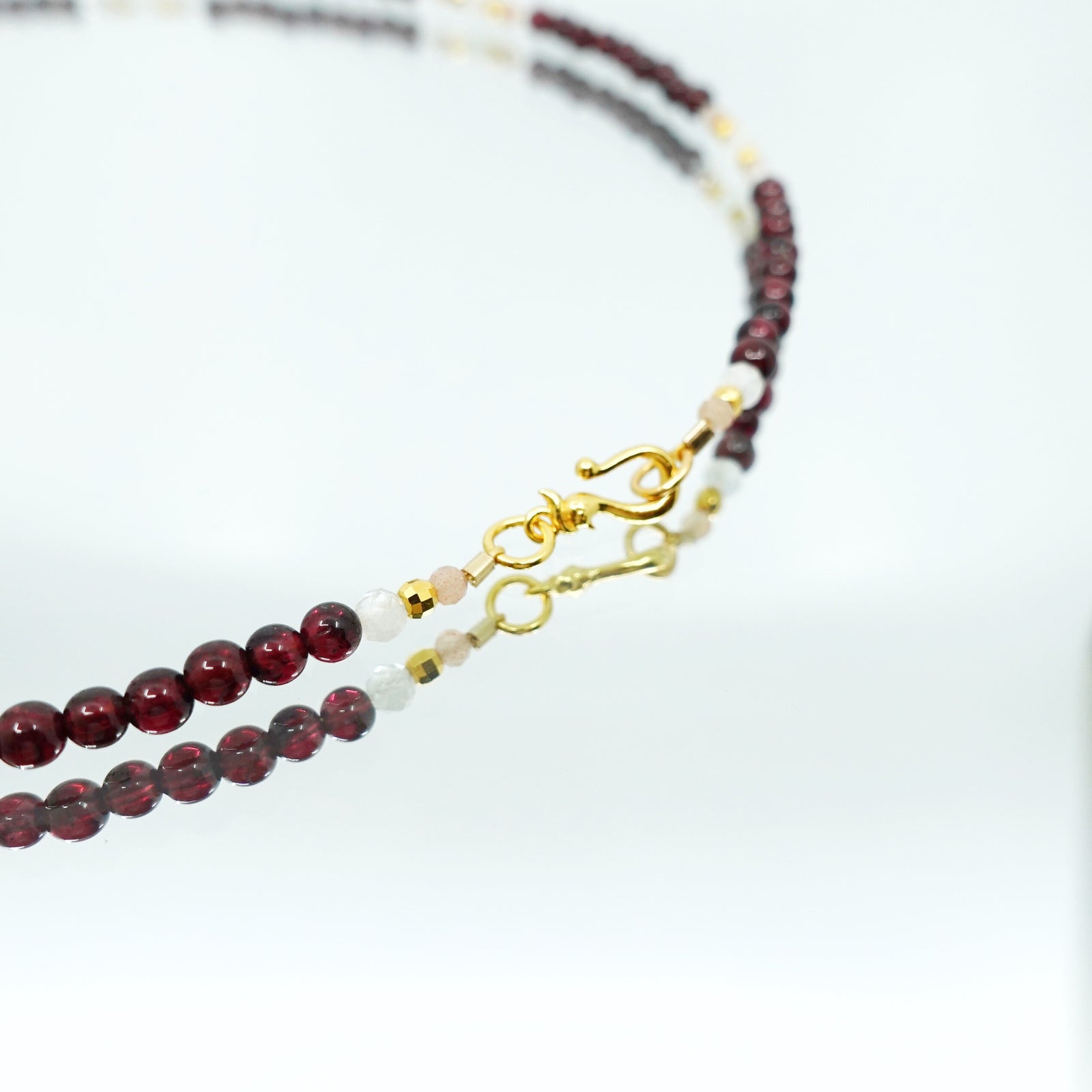 Return to Origin 4mm Garnet Pendant Necklace - Yun Boutique