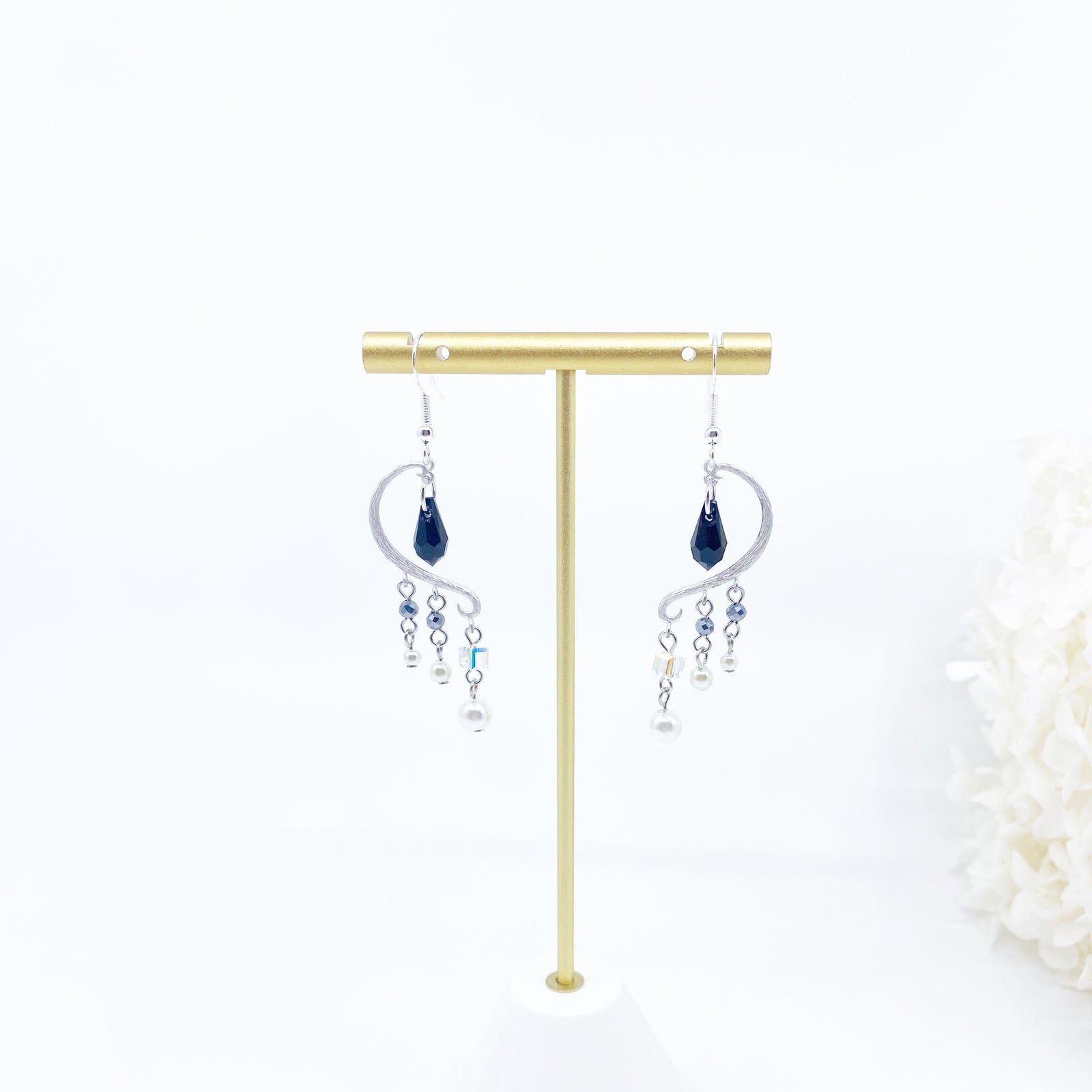 Heavenly Elegance Silver Black Earrings - Yun Boutique
