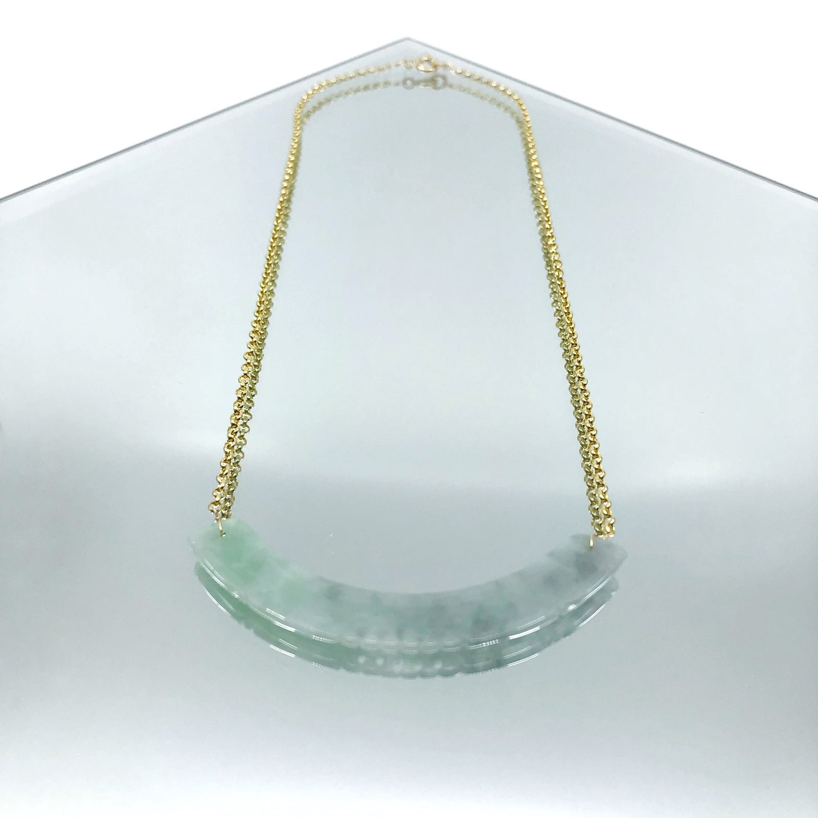 Mint Green Jadeite Huang Necklace - Yun Boutique