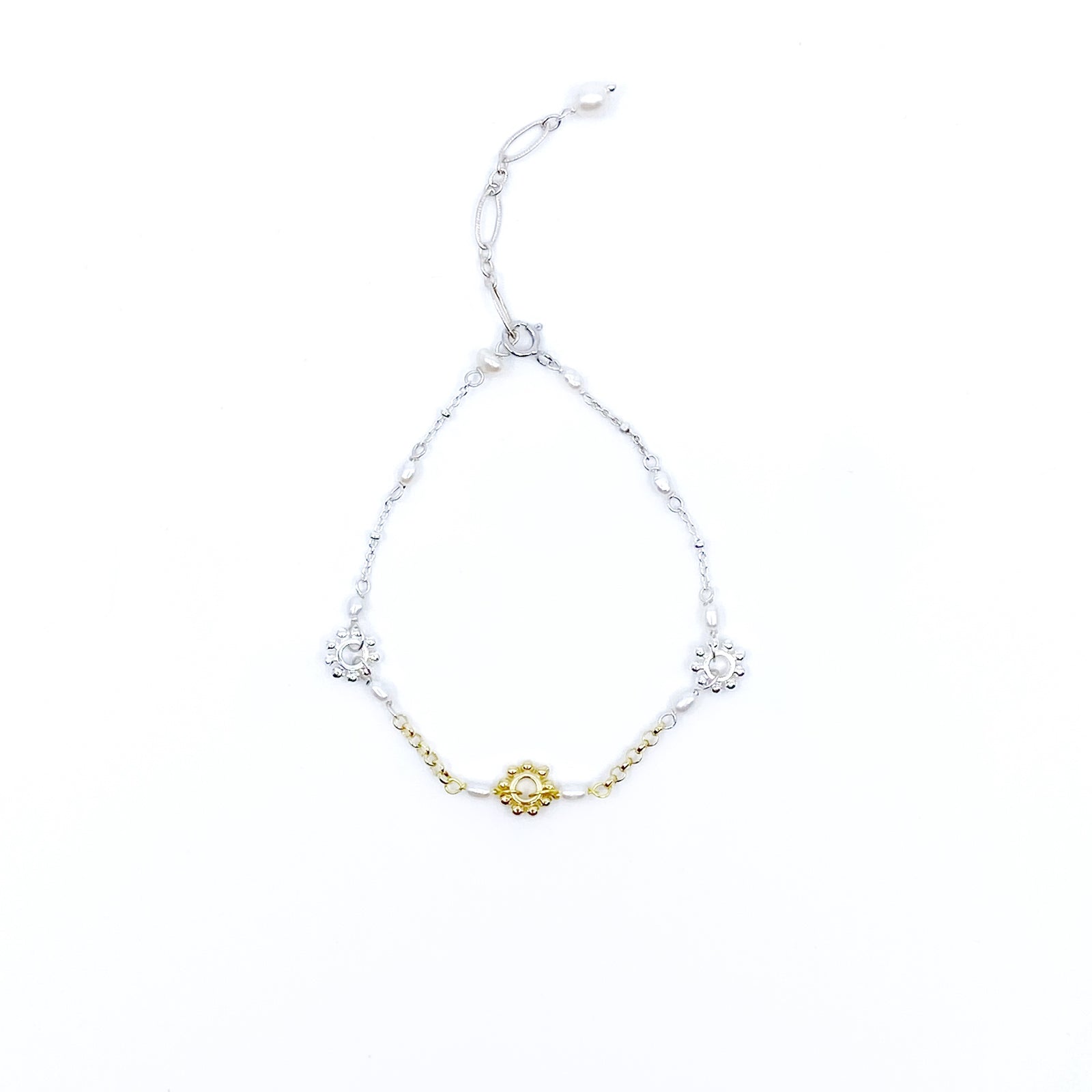 Gold and Silver Pearl Bracelet - Yun Boutique