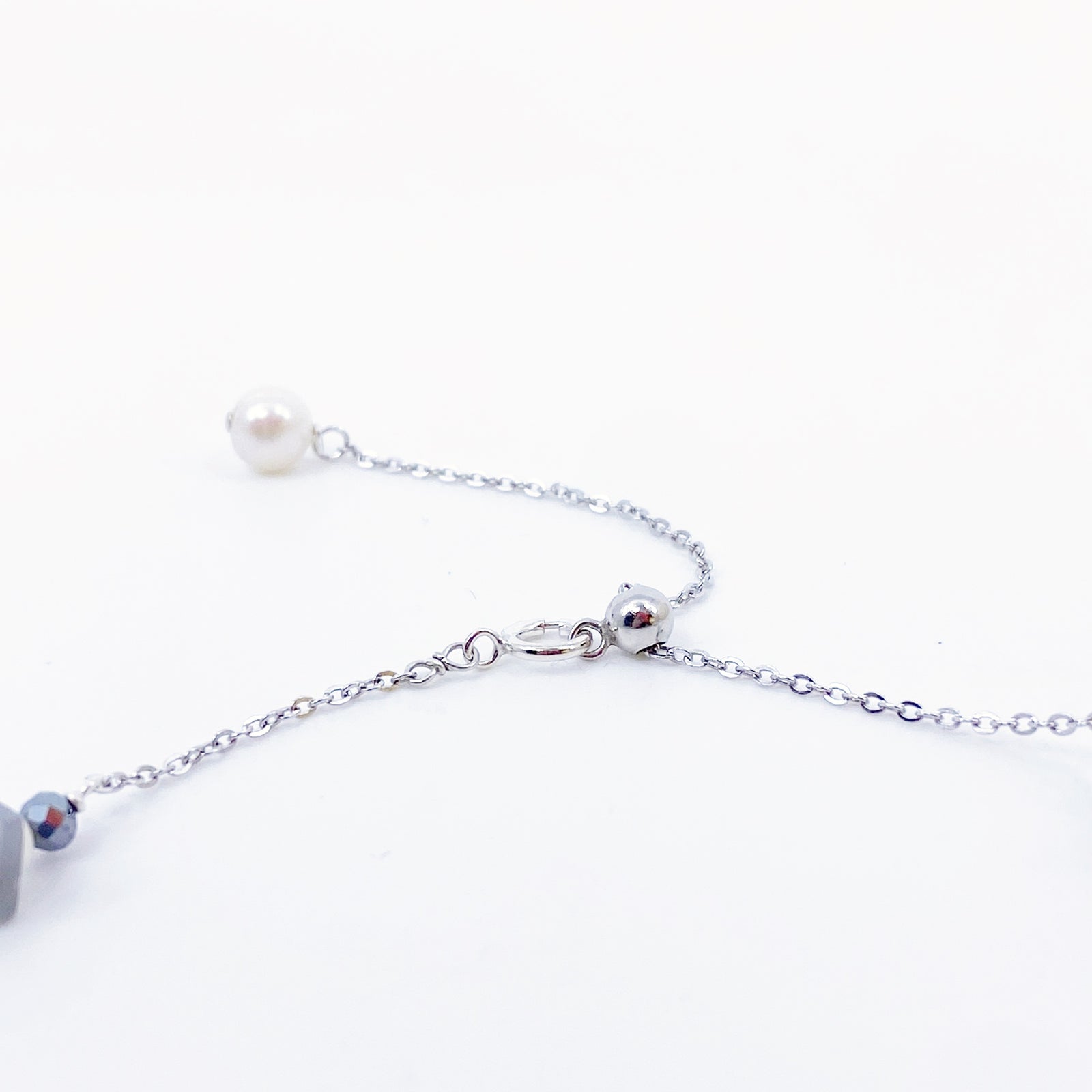 Yun Boutique The Nine Grey Gemstone Choker Necklace and Earrings Set