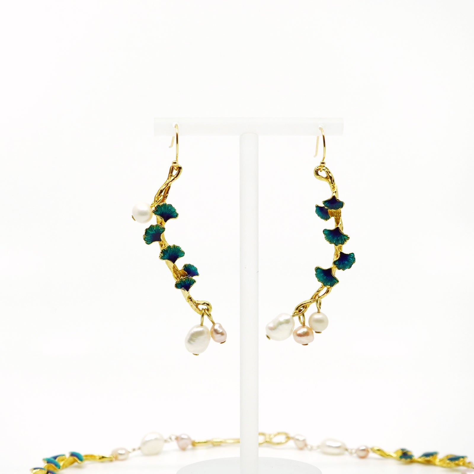 Gold Enamel Vine Pearl Necklace and Earring Set - Yun Boutique