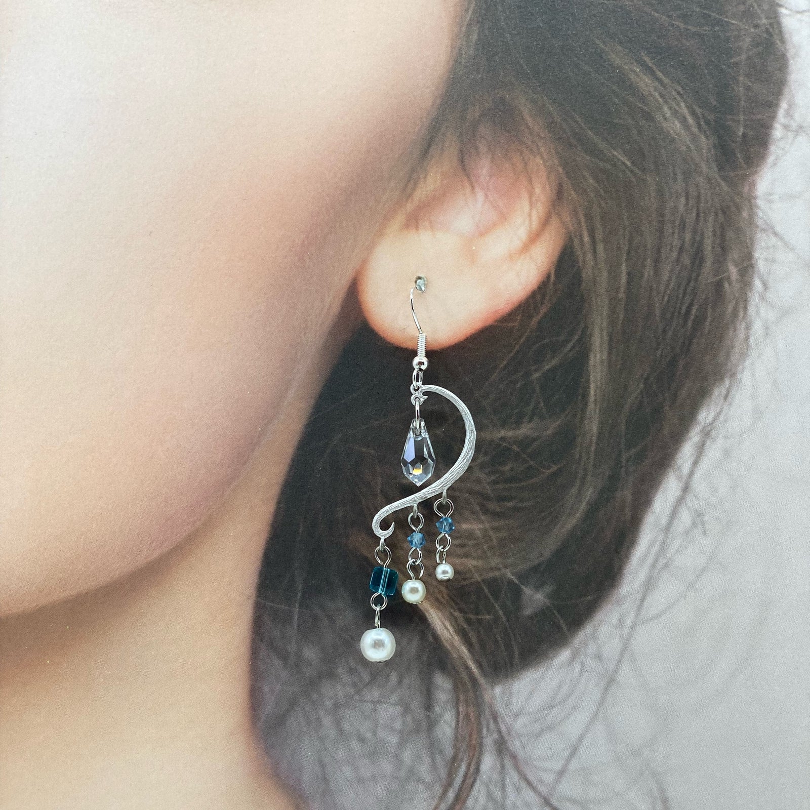 Heavenly Elegance Silver Blue Earrings - Yun Boutique