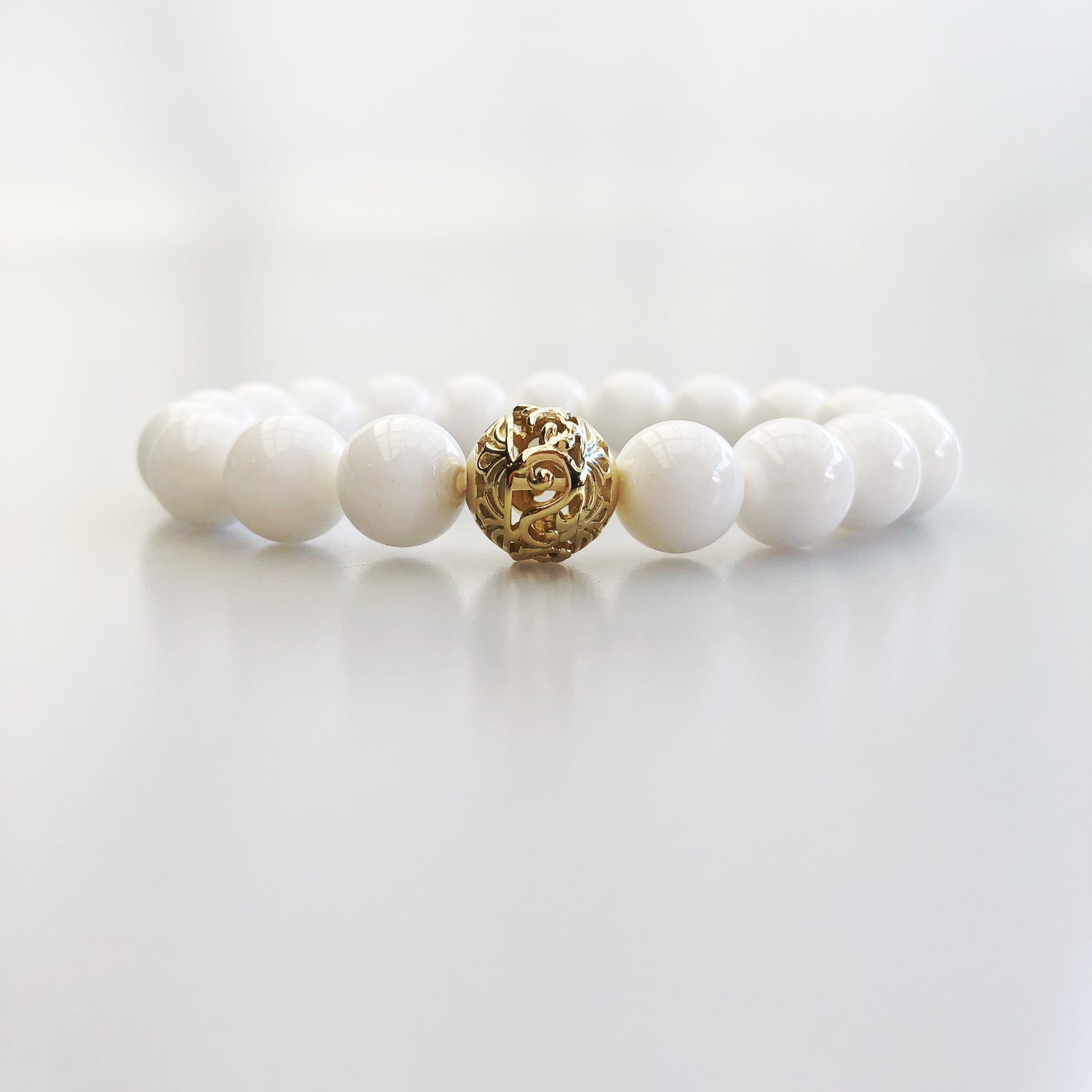 Beaded Tridacna Gemstone Bracelet - Yun Boutique