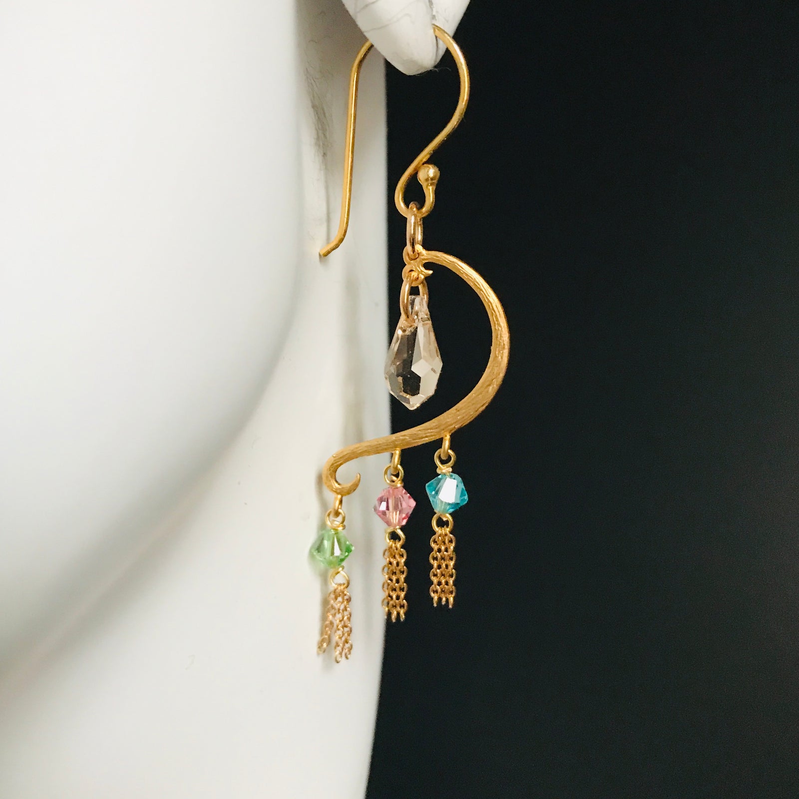 Heavenly Elegance Tassel Earrings - Yun Boutique