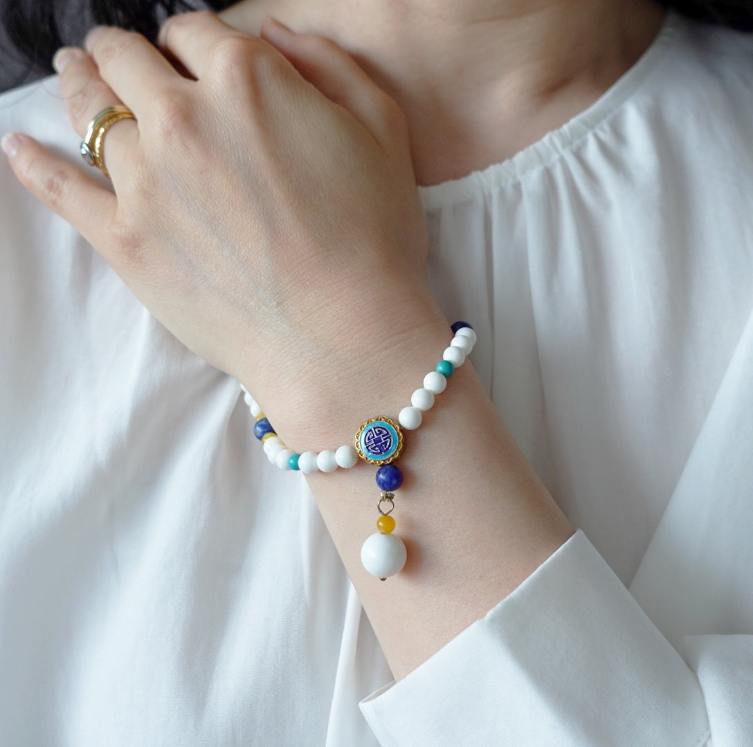 Ten Directional Beaded Tridacna Bracelet - Yun Boutique