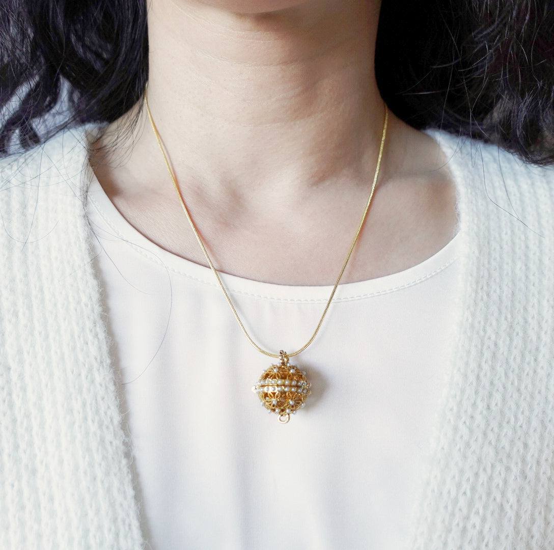 Gold Filigree Locket Pendant Necklace - Yun Boutique