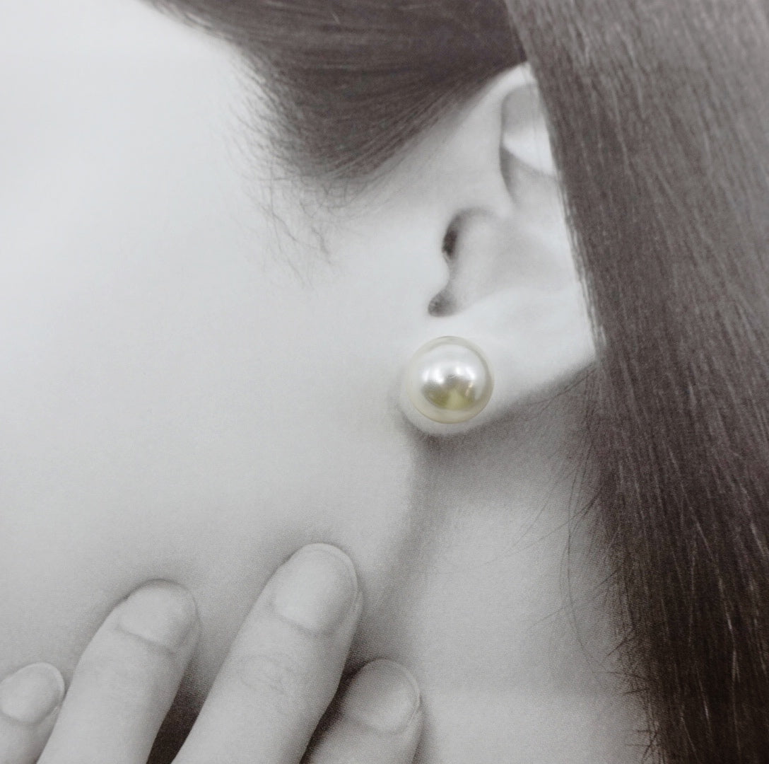 Auspicious Clouds Studs Silver