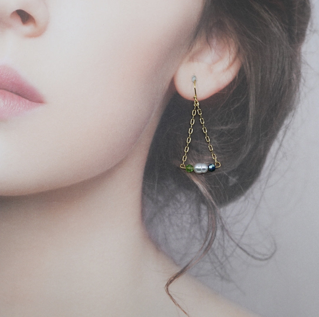 Pearl Cluster Necklace and Earrings Set (Green) - Yun Boutique