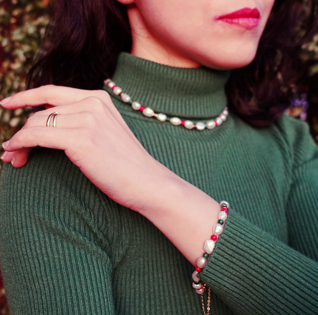 Baroque Pearl Necklace and Bracelet Set (Red and Green) - Yun Boutique