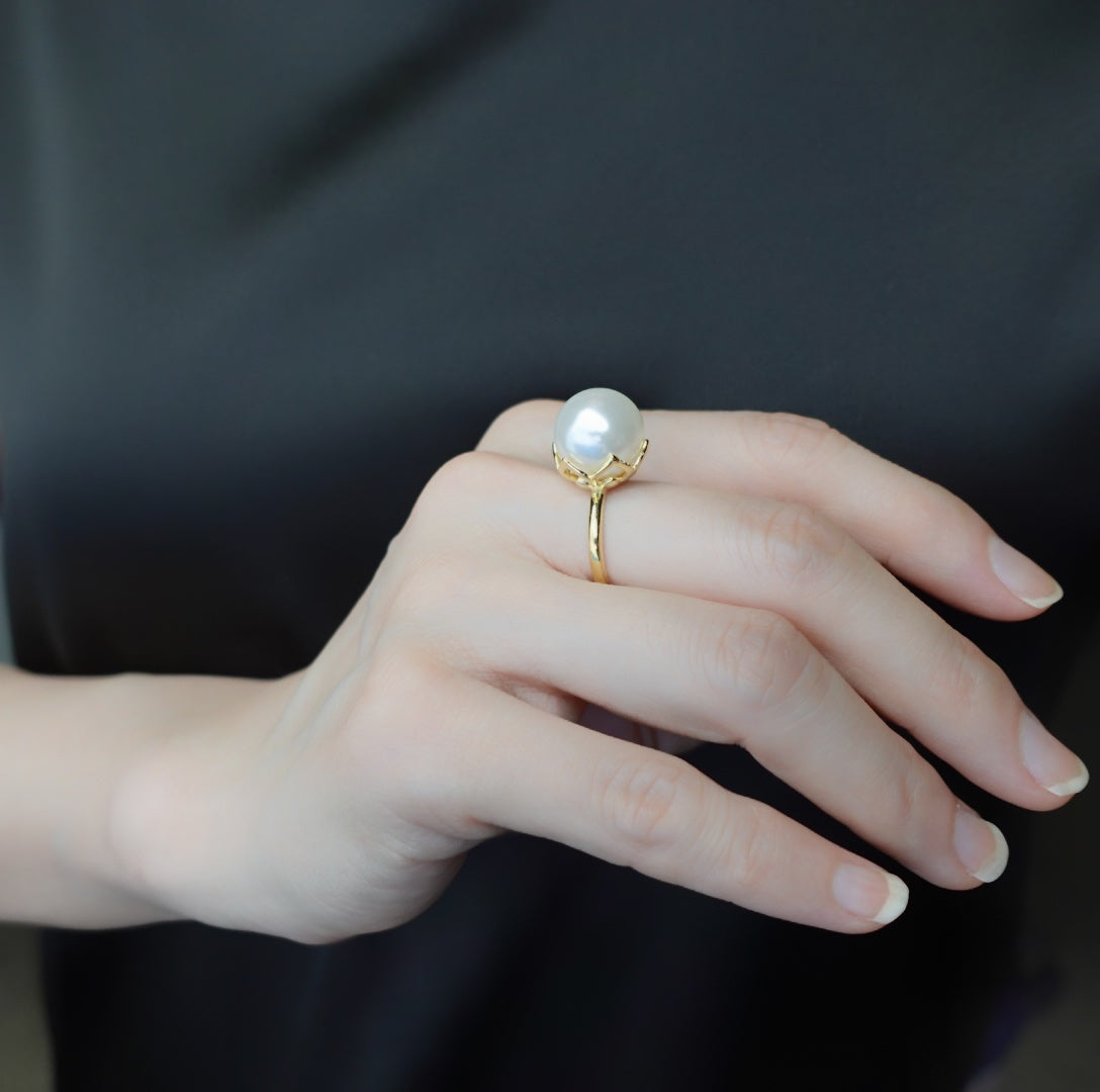Gold Lotus Pearl Ring - Yun Boutique