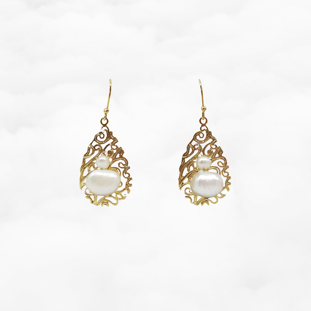 Filigree Pearl Earrings Gold | Yun Boutique