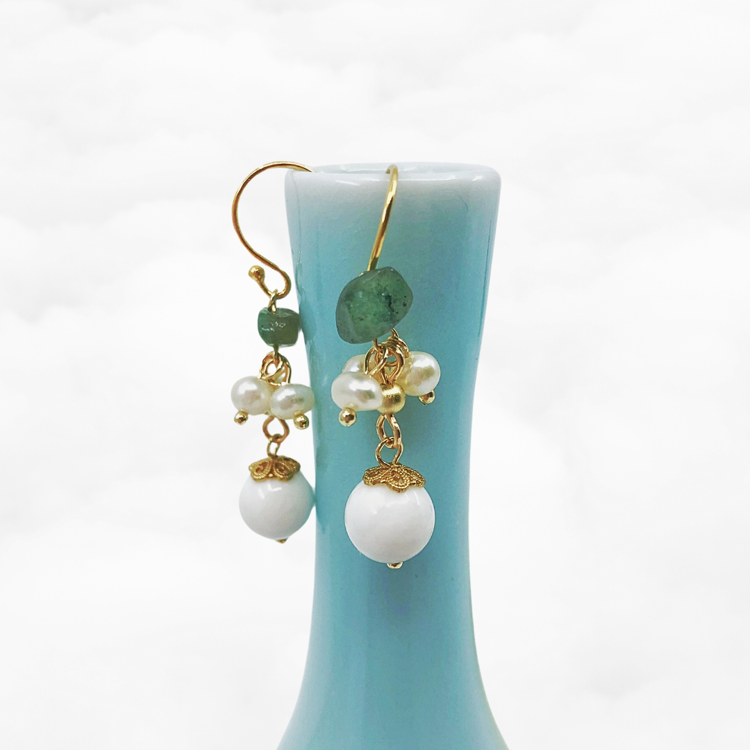 Vintage Style Aventurine and Tridacna Earrings - Yun Boutique