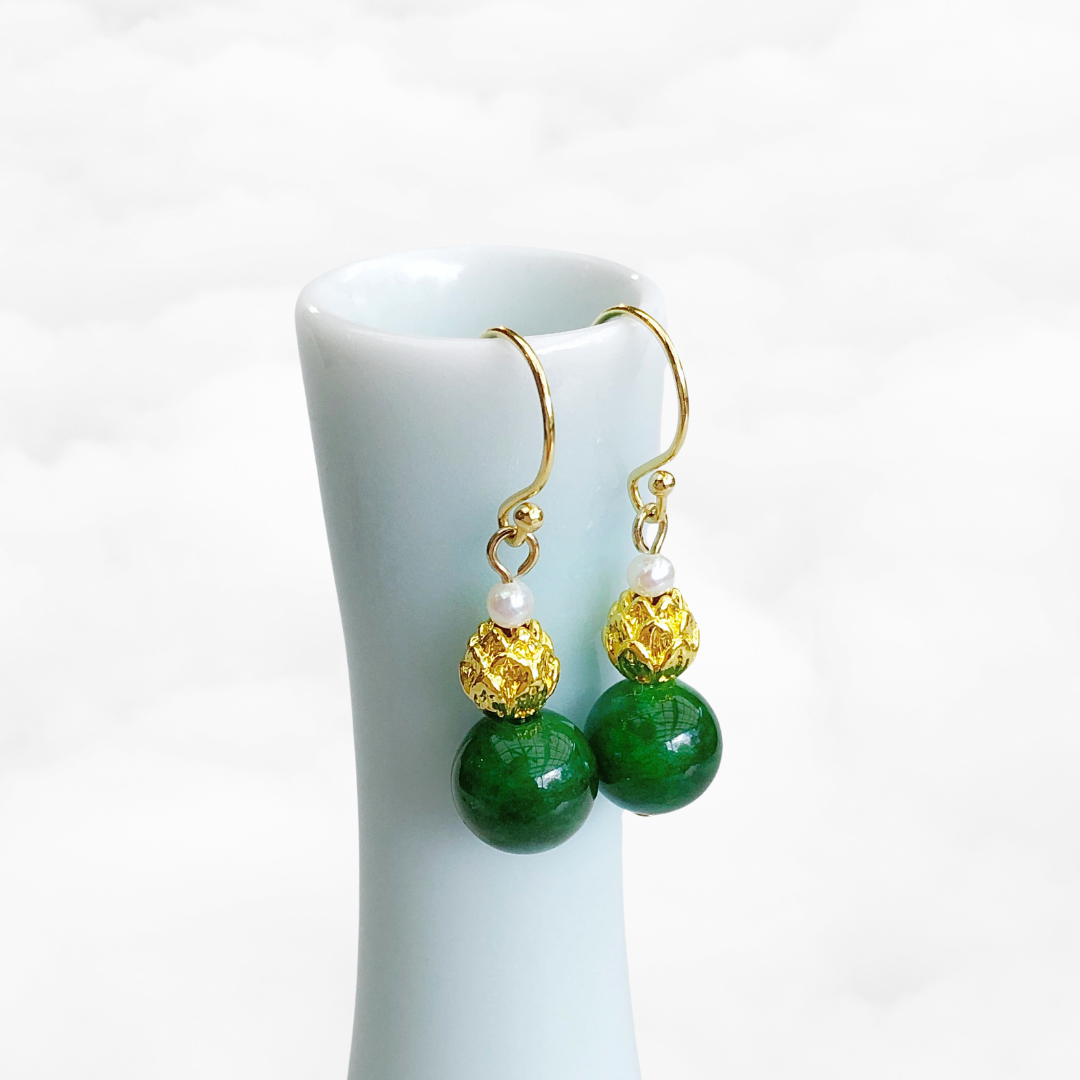 Gold Lotus Jadeite Earrings - Yun Boutique