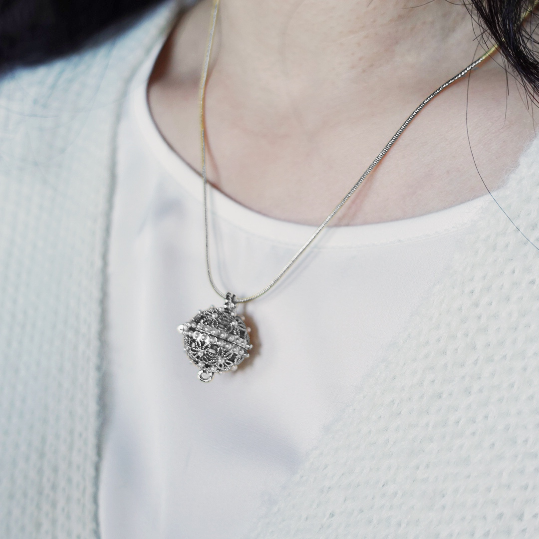 Sterling silver filigree locket store