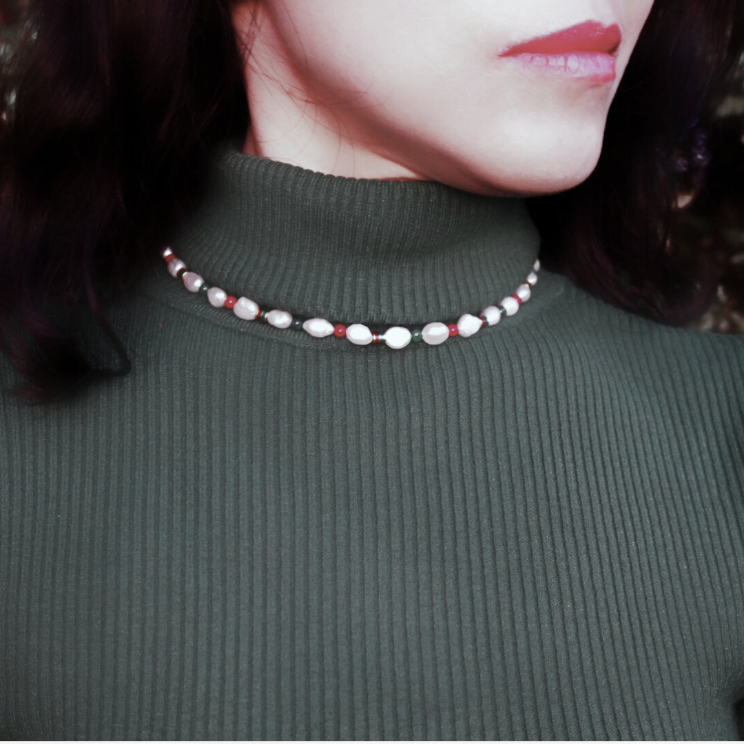 Baroque Pearl Necklace (Red and Green) - Yun Boutique