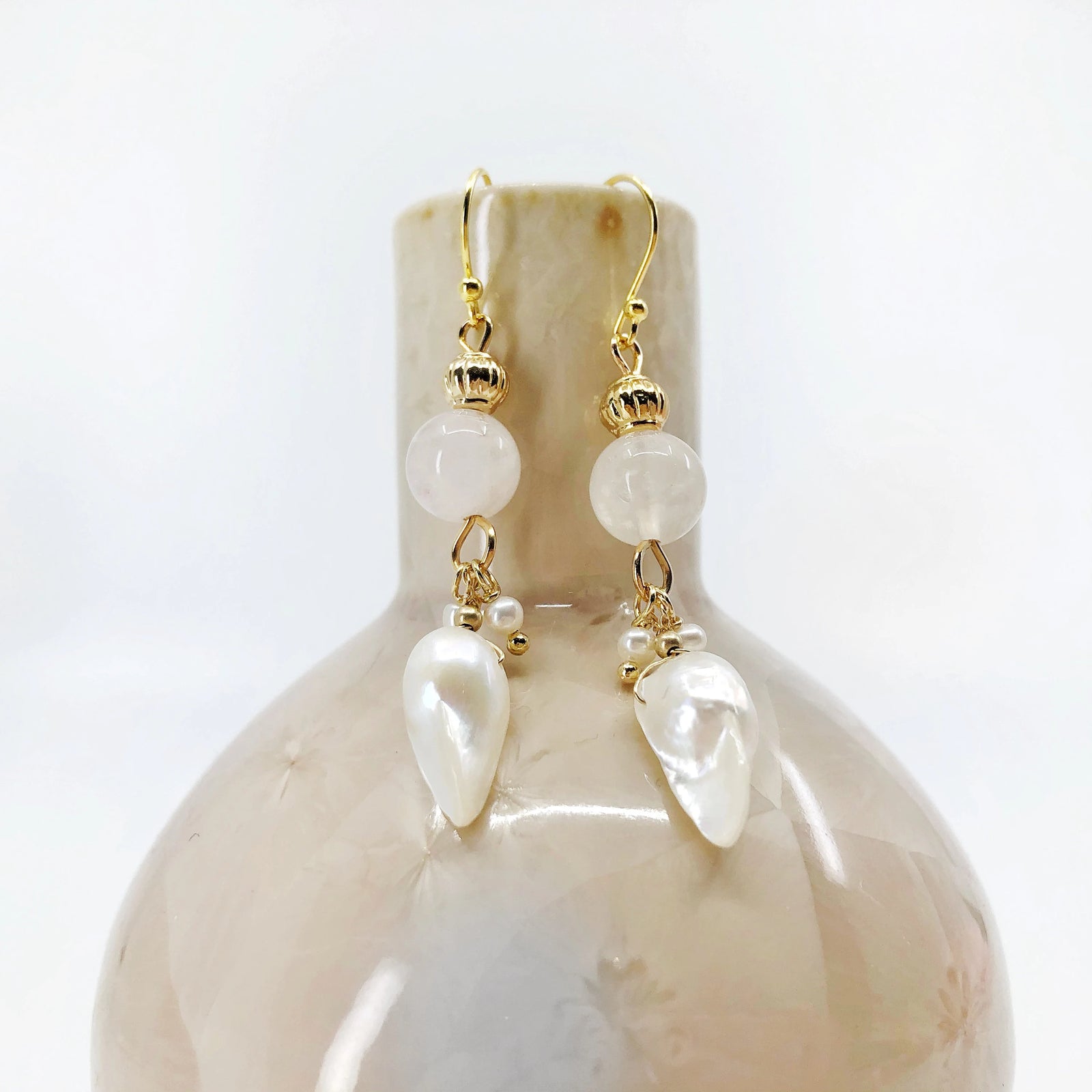 Pearl Feather Moonstone Earrings - Yun Boutique