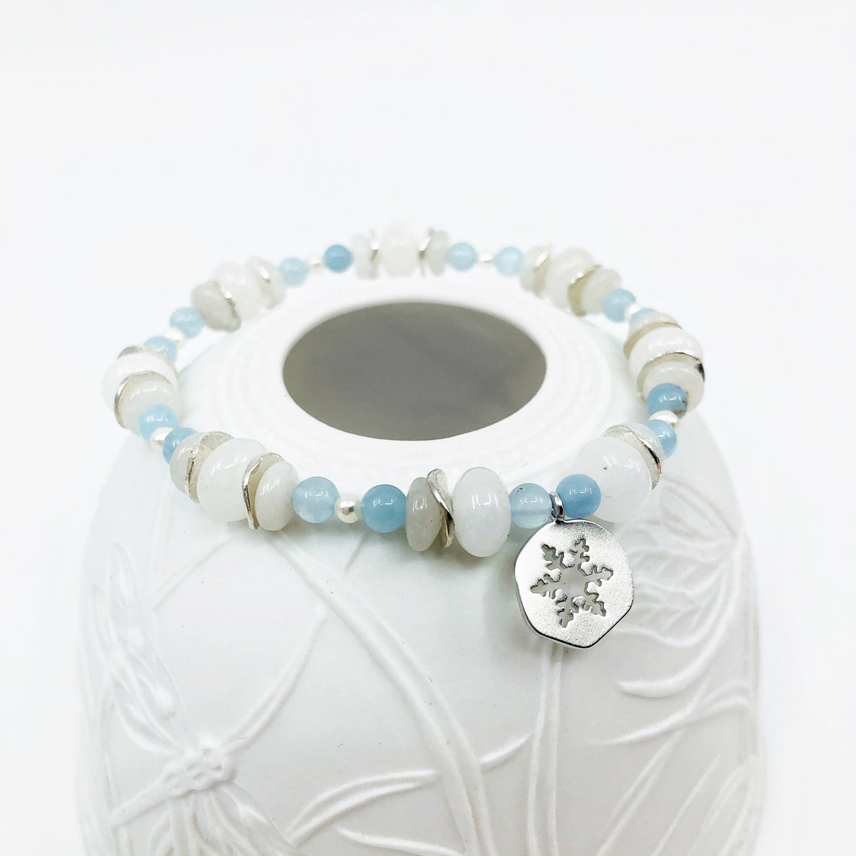 Beaded Snowflake Bracelet - Yun Boutique