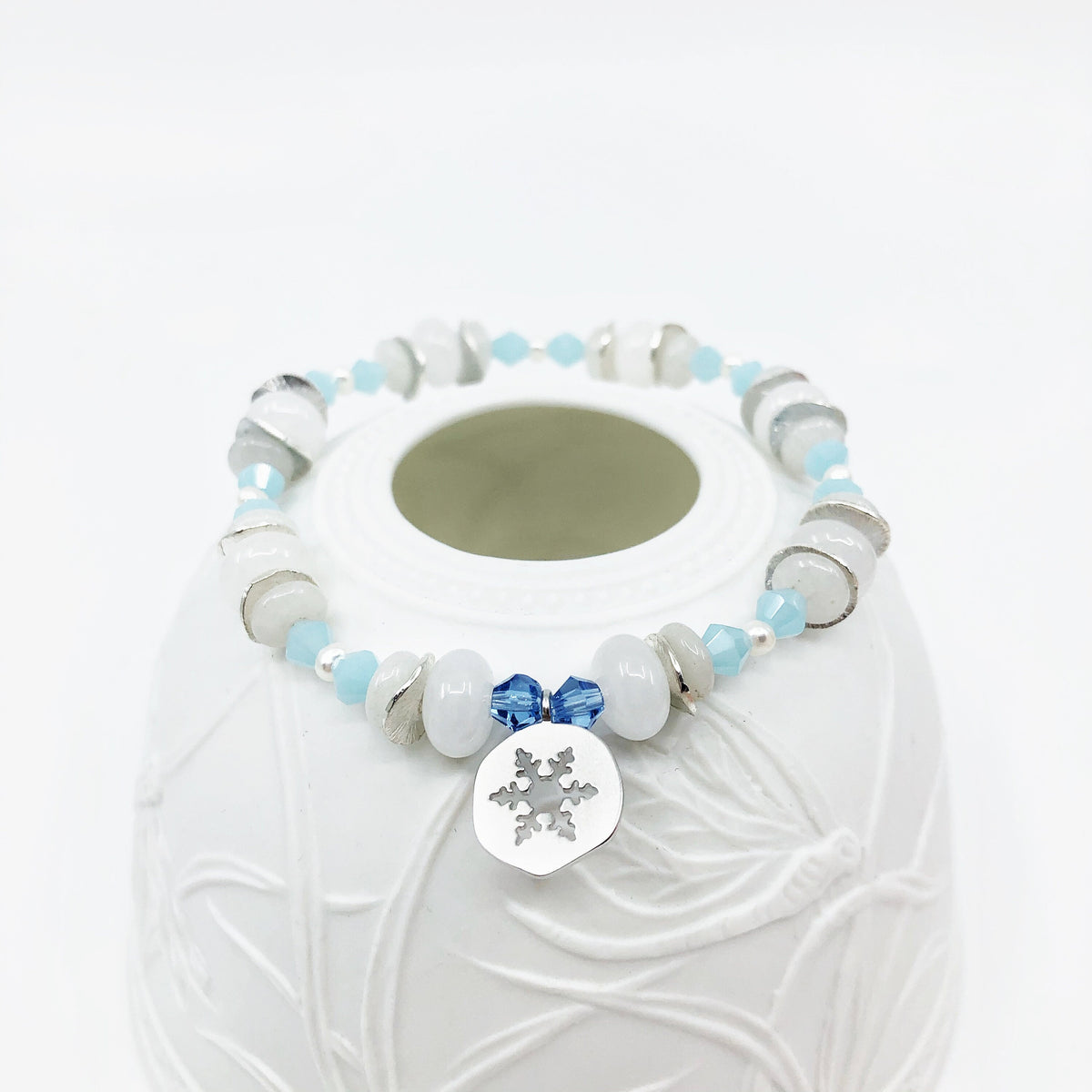 Beaded Snowflake Bracelet - Yun Boutique