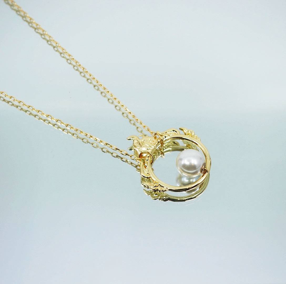 Sacred Fire Necklace Gold - Yun Boutique