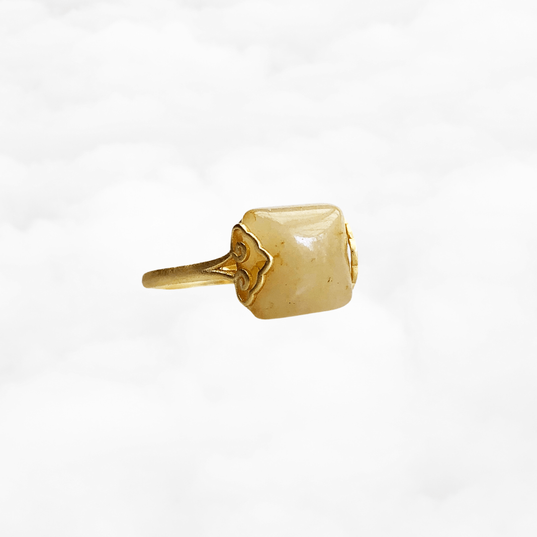 Gold Square Yellow Jade Ring - Yun Boutique