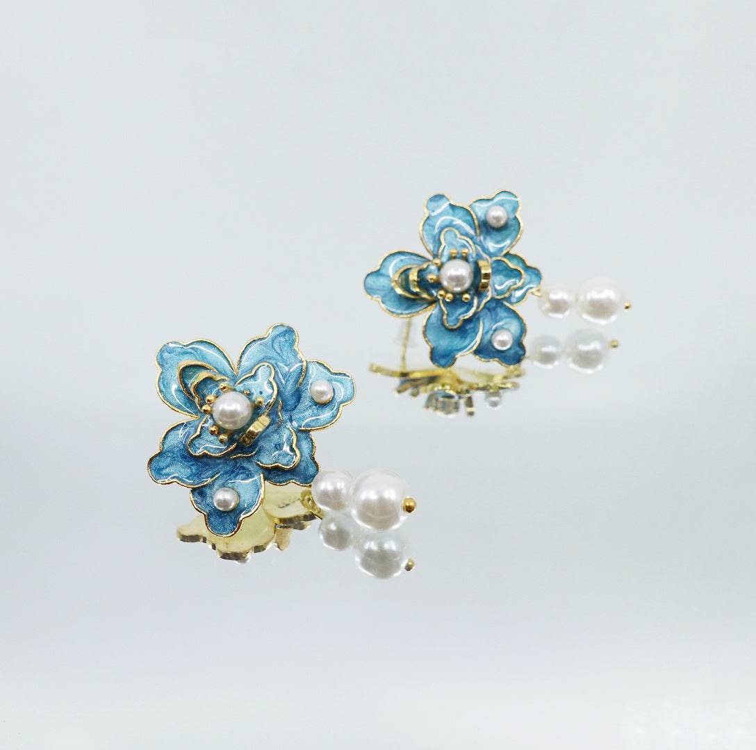 Imitation Kingfisher Enamel Floral Studs Earrings - Yun Boutique