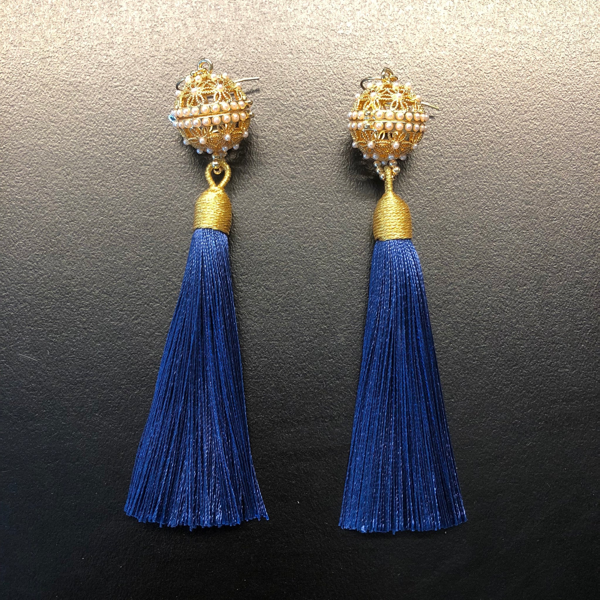Discover 190+ navy blue tassel earrings