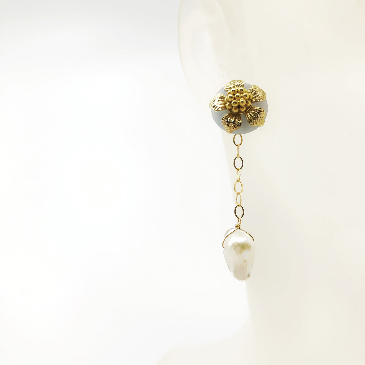 Chinese Vintage Style Mint Jade Studs