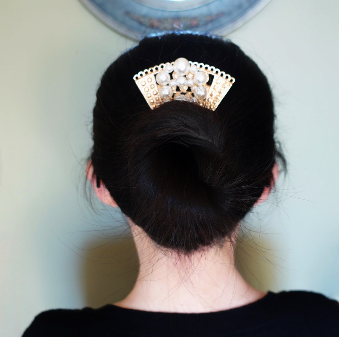 Gold Fan Hair Comb - Yun Boutique