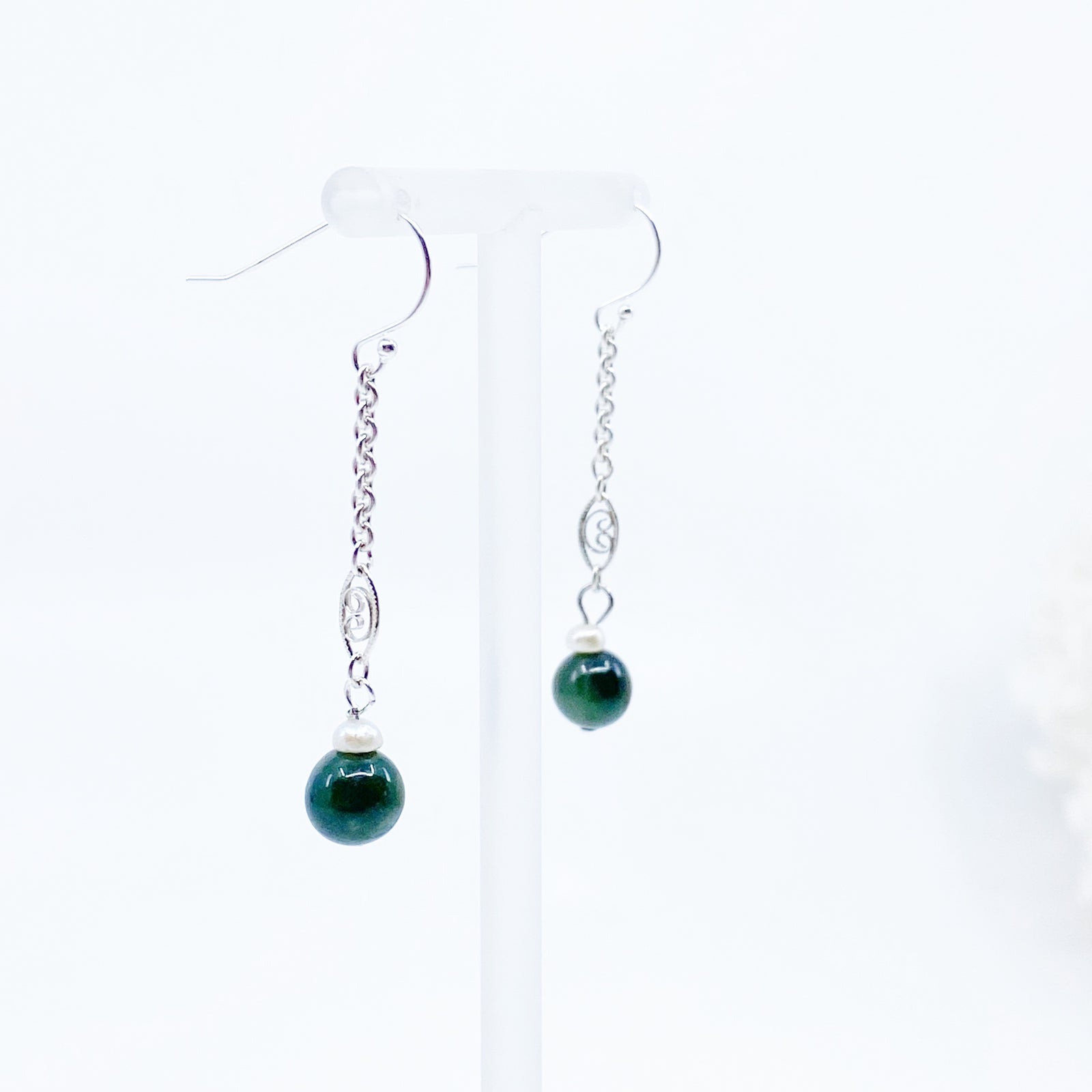 Yun Boutique The Nine Filigree Green Phantom Earrings