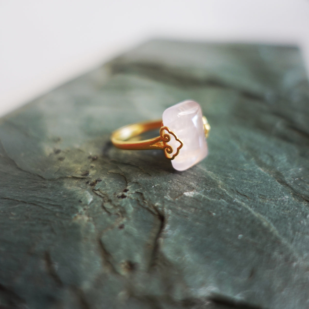 Handmade Ring, Rose Quartz Ring, Gemstone ring, Crystal Ring, Gold Ring, Quartz Ring, Rectangle Ring, Cocktail Ring, Gem Rings, Gemstone rings for women, Boutique Ring, Asian Ring, Women's gold rings, Sterling Silver Ring, Yun Boutique Ring