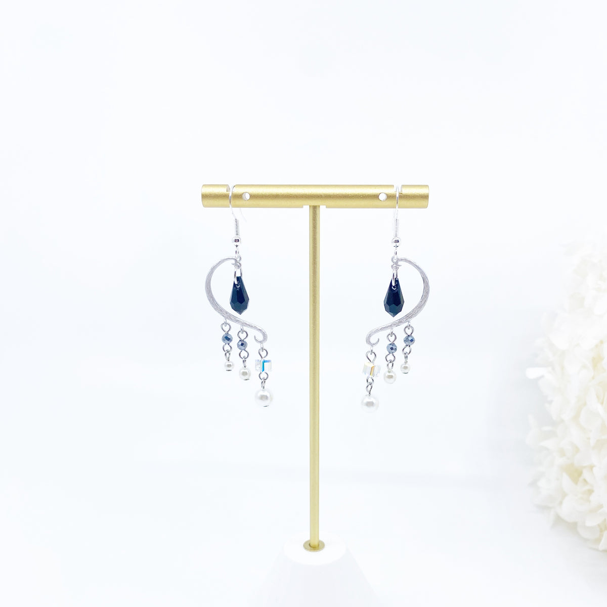 Heavenly Elegance Silver Black Earrings - Yun Boutique