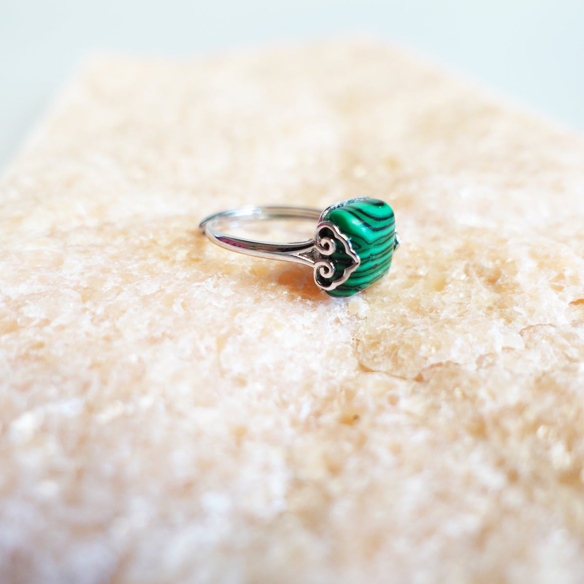 Malachite Ring, Green Gemstone ring, Crystal ring, cocktail ring, vintage ring, square ring, gem rings, ladies ring, silver rings for women, cute rings for women, handmade ring, boutique ring, Asian ring, Yun Boutique Ring.