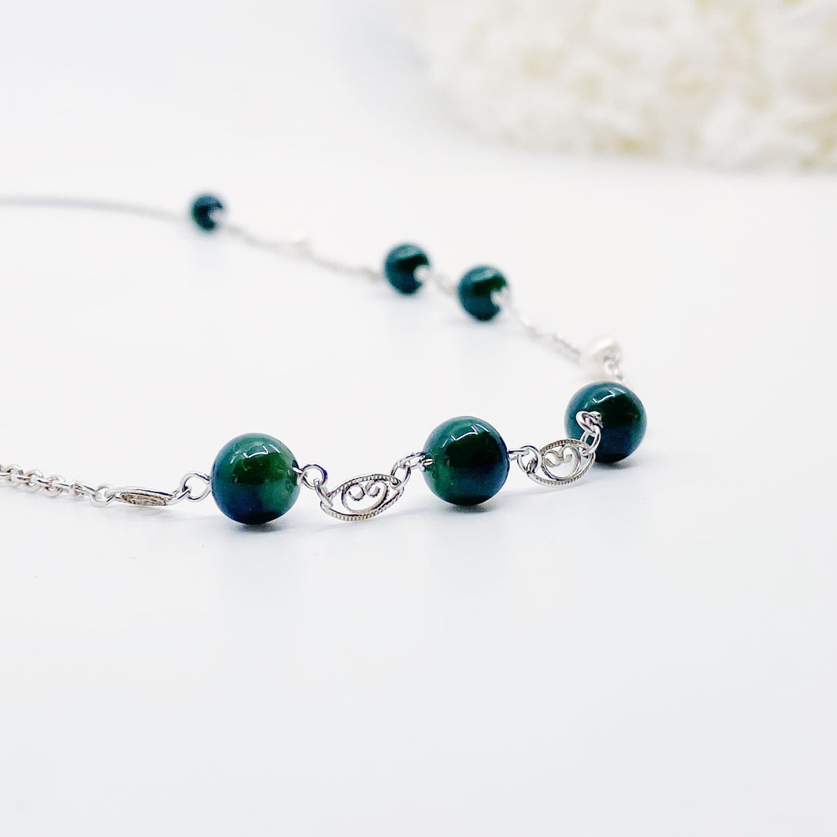 Yun Boutique The Nine Green Phantom Long Necklace