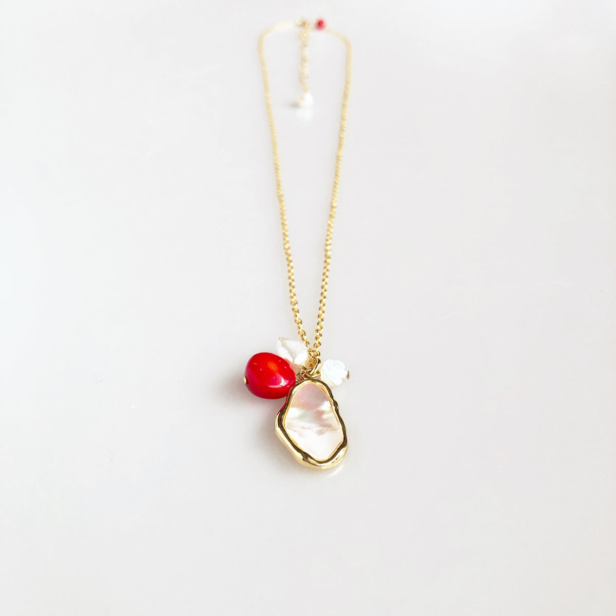 Mother Pearl and Red Coral Cluster Pendant Necklace