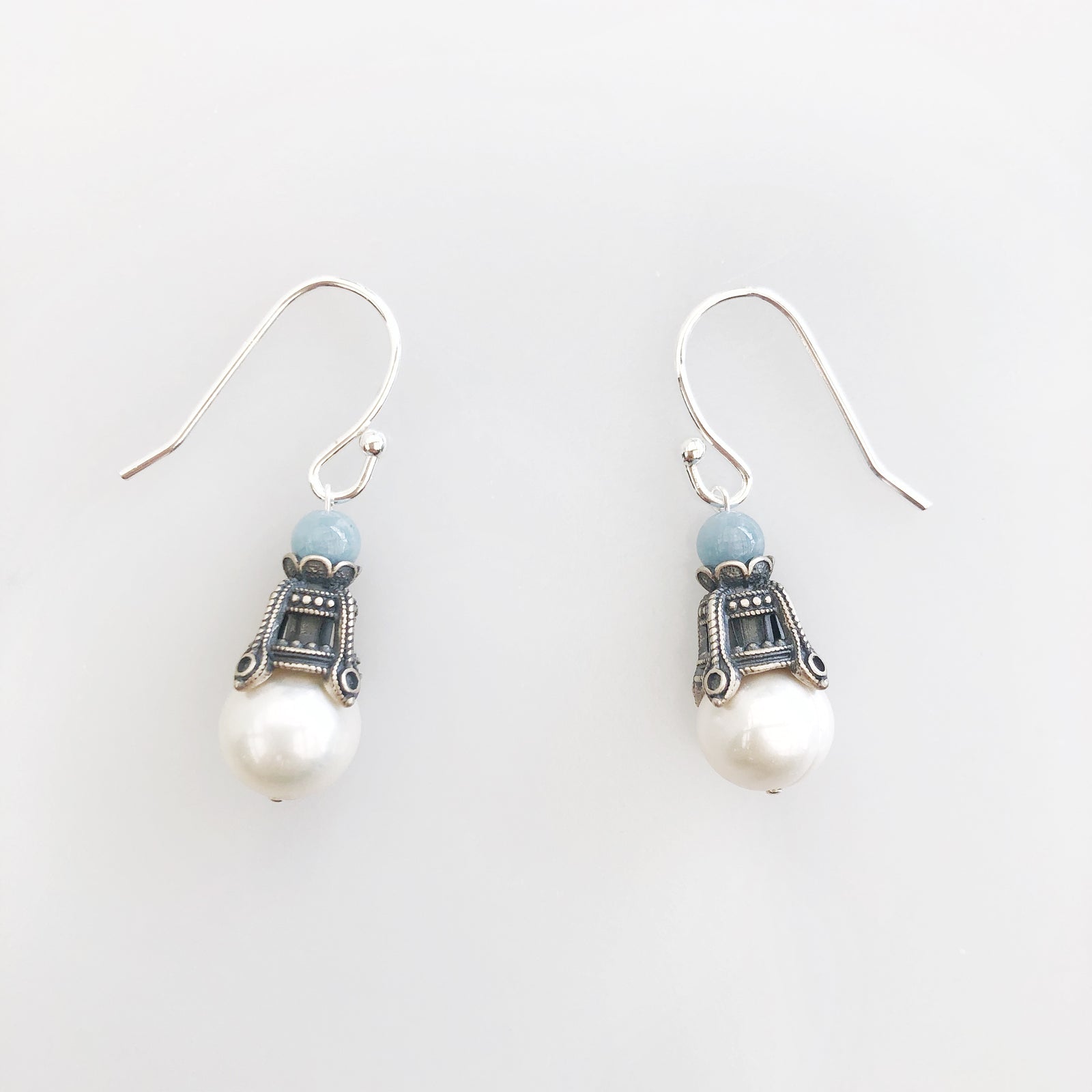 Divine Vase Pearl Earrings