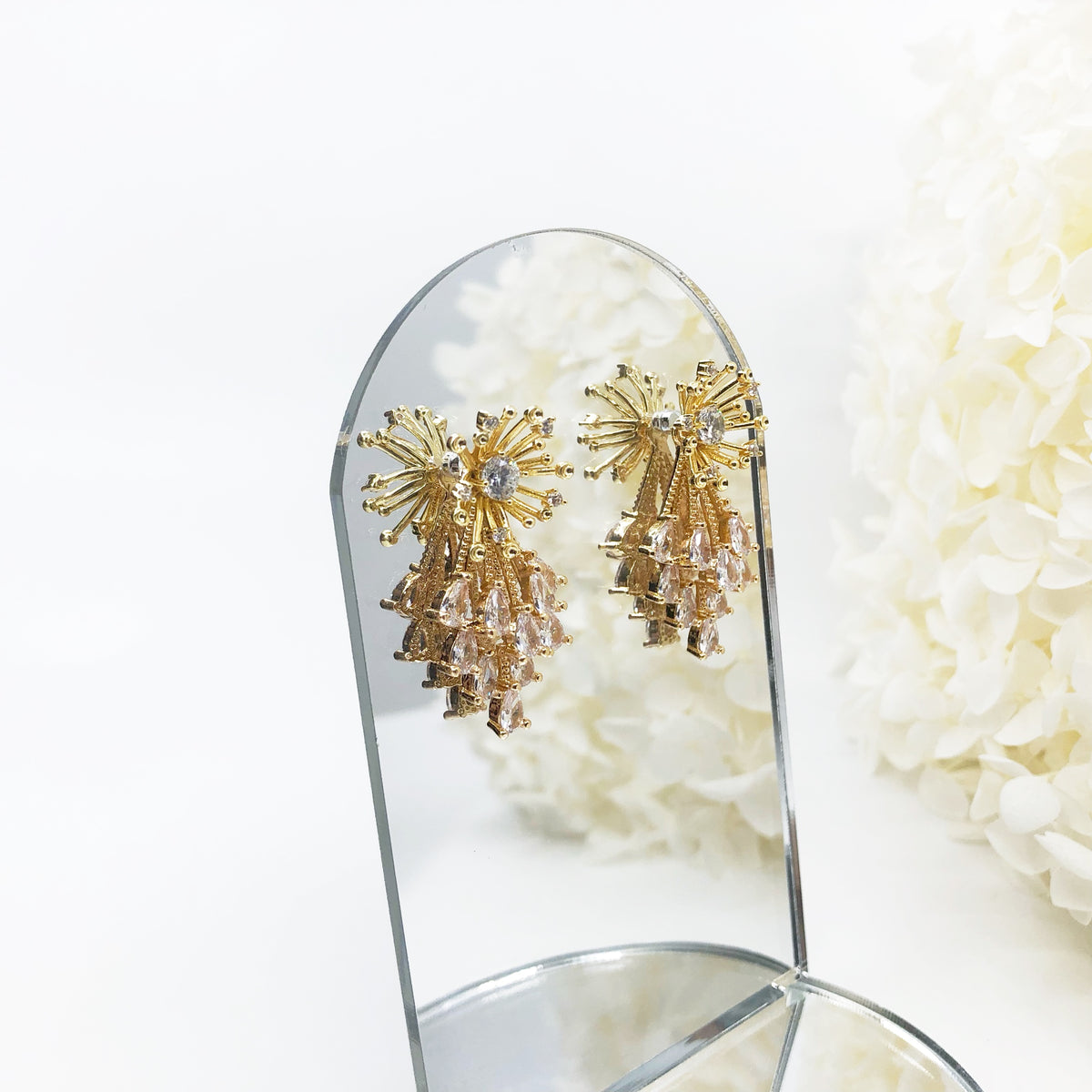 Yun Boutique Versatile Firework Zircon Stud Earrings