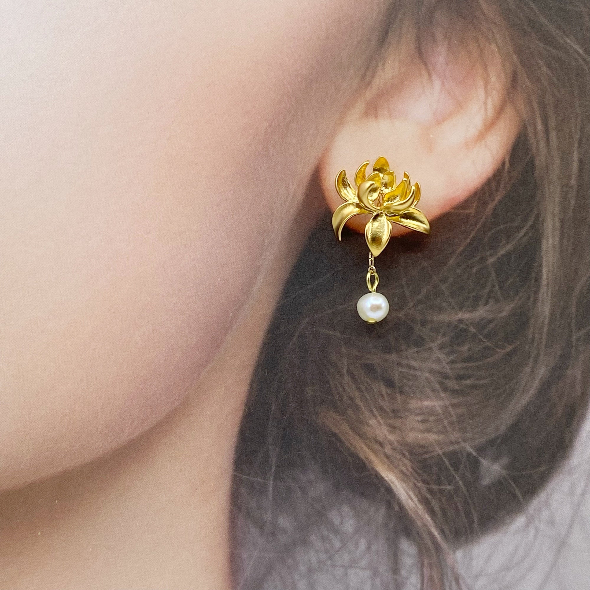 Korean Style Leaf Dangle Earrings With Gold Plating Flower Studs Perfect  Wedding Earrings Jhumkas Gift For Women From Rodneyvina, $10.47 | DHgate.Com
