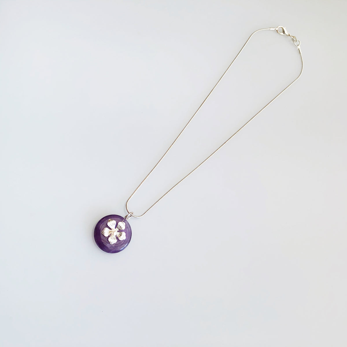 Amethyst Flower Necklace - Yun Boutique