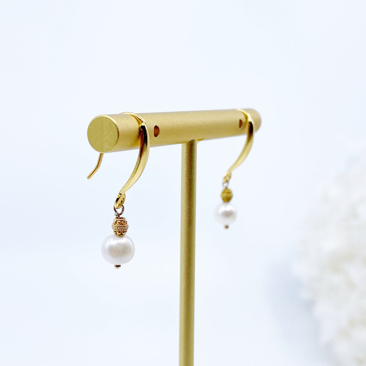 Yun Boutique The Nine Gold Pearl Necklace and Earrings Set